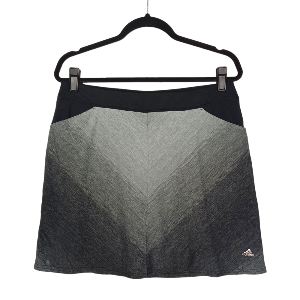 ADIDAS Gray Black Ombre Chevron Stripe Print Athletic Skirt with Shorts Medium